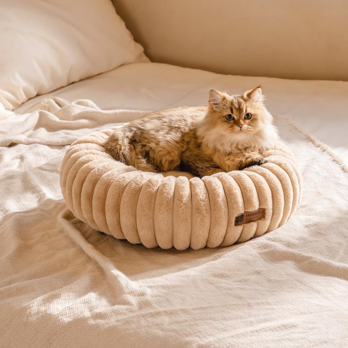 MEWOOFUN Tan Donut Bed for Cats & Small Dogs