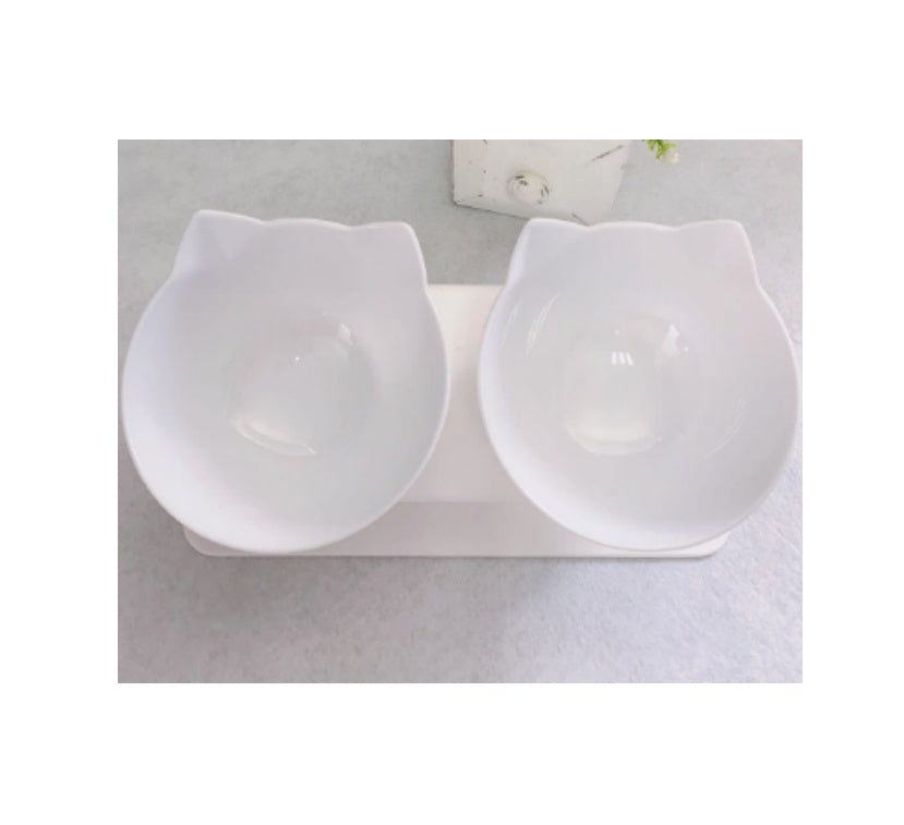 Diagonal, Elevated Feeding Bowl Designed to Protect Cervical Vertebra