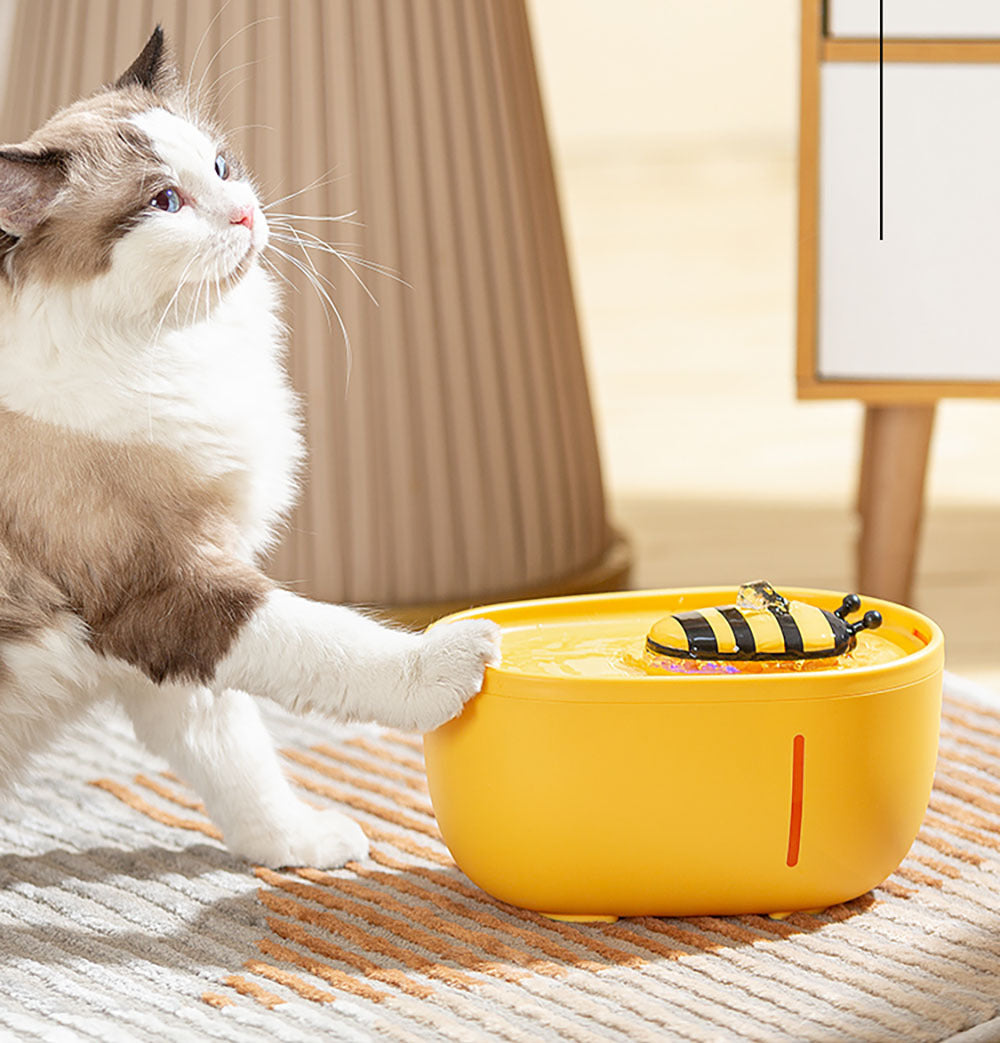 Cutesy Honey Bee Auto Filter USB, Electric Recirculating Filtring Water Fountain for Cats & Dogs